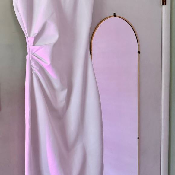 NWT brand new beautiful white Zara tailored dress! Never worn! - Picture 2 of 2